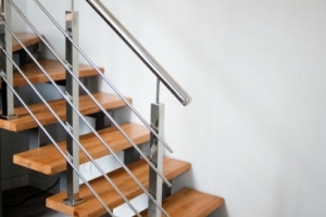 Kazinox-Lowicz-Balustradyistockphoto-1125256831-612x612